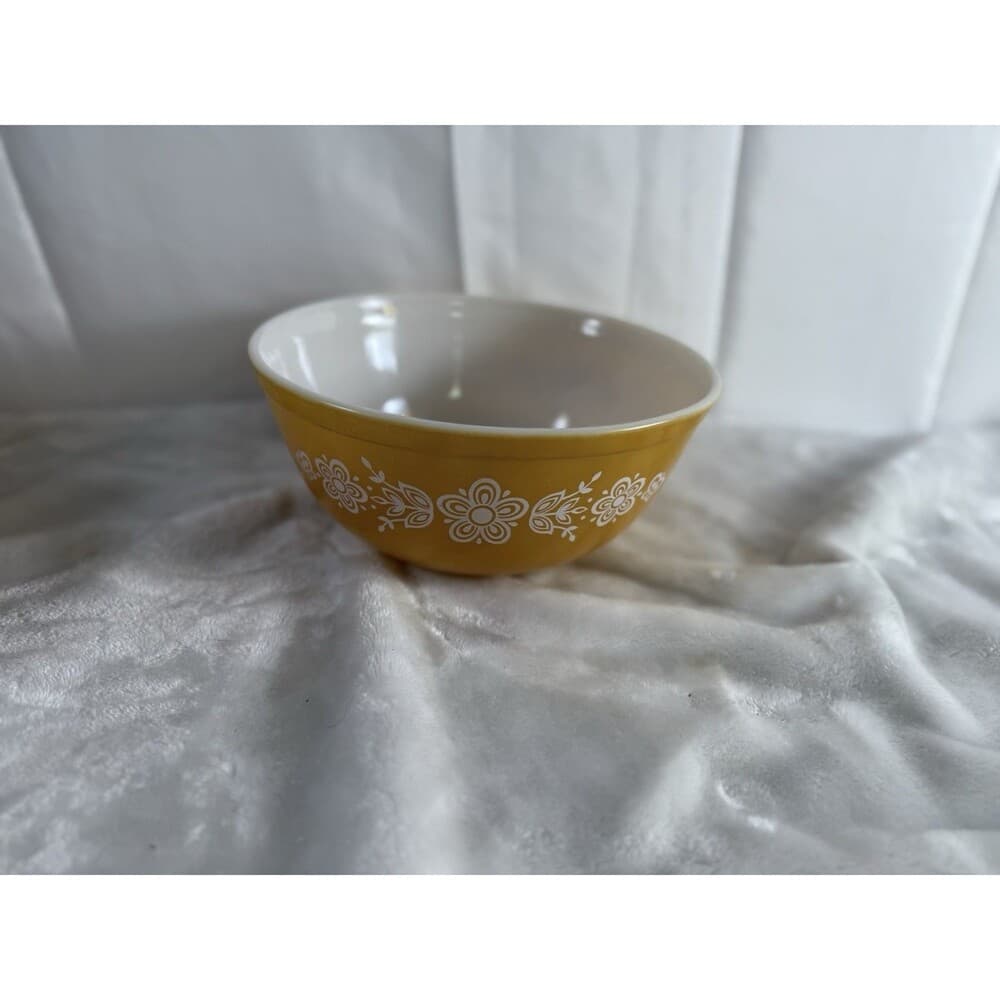Vintage Pyrex Large Nesting Mixing Bowl Butterfly Gold 2.5 QT 8 3/4" #403