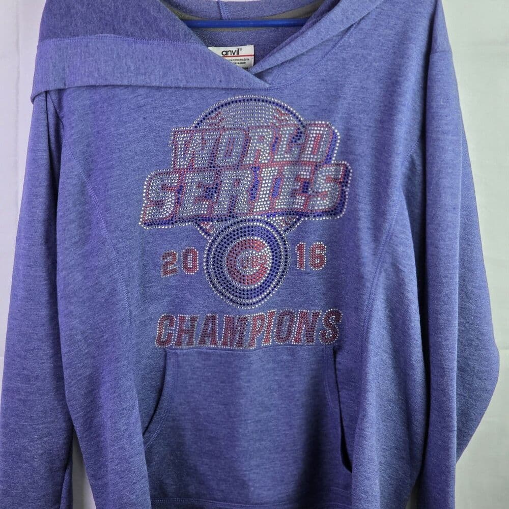 Chicago Cubs Women's Large Blue 2016 World Series Champions Hoodie