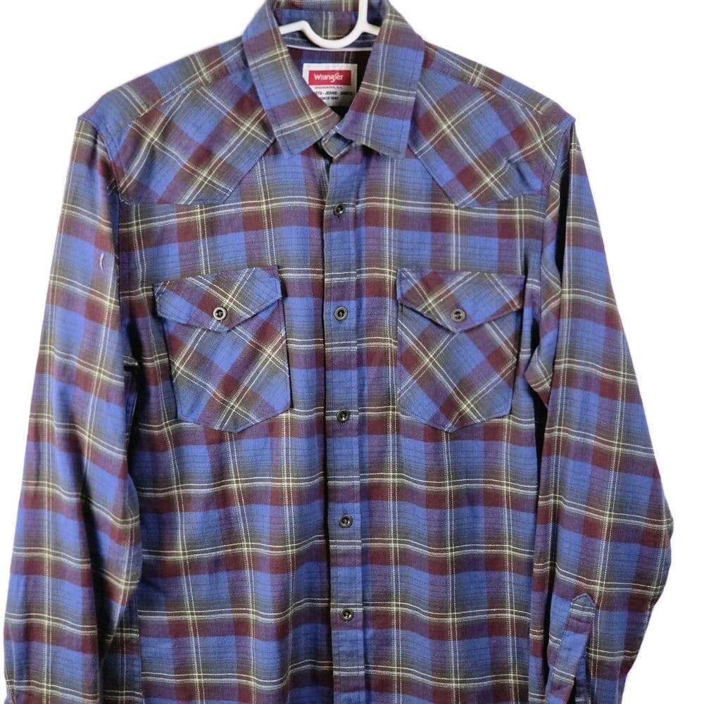 Wrangler Men's Small Blue Plaid Long Sleeve Flannel Button Up Shirt