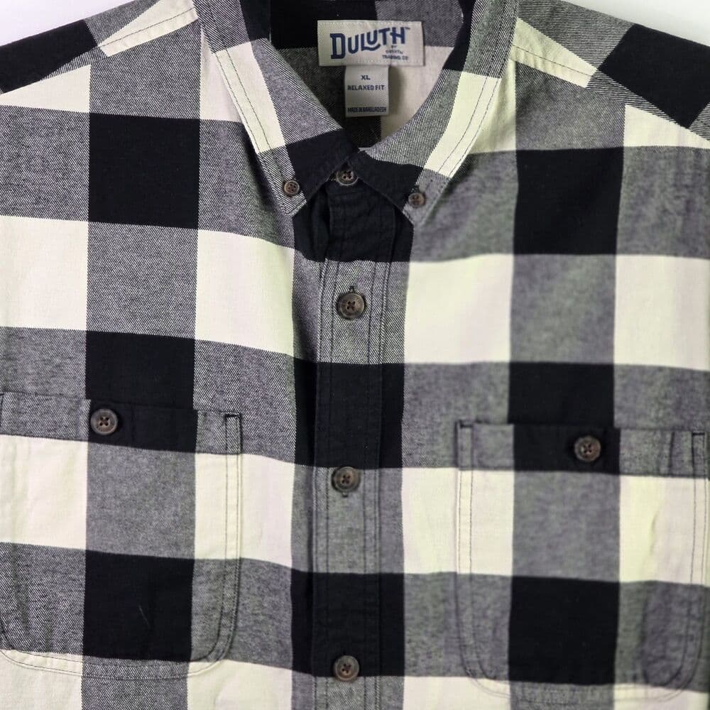 Duluth Trading Men's XL Checkered Flannel Long Sleeve Button Down Shirt