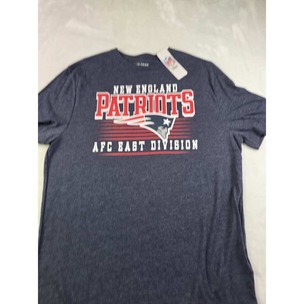 NWT Team Apparel New England Patriots Large Shirt