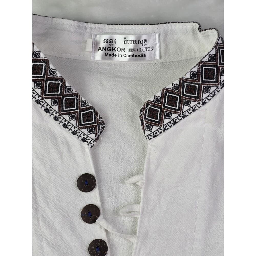 Angkor Cambodia Men's XL Kingdom of Wonder Cotton Graphic Shirt