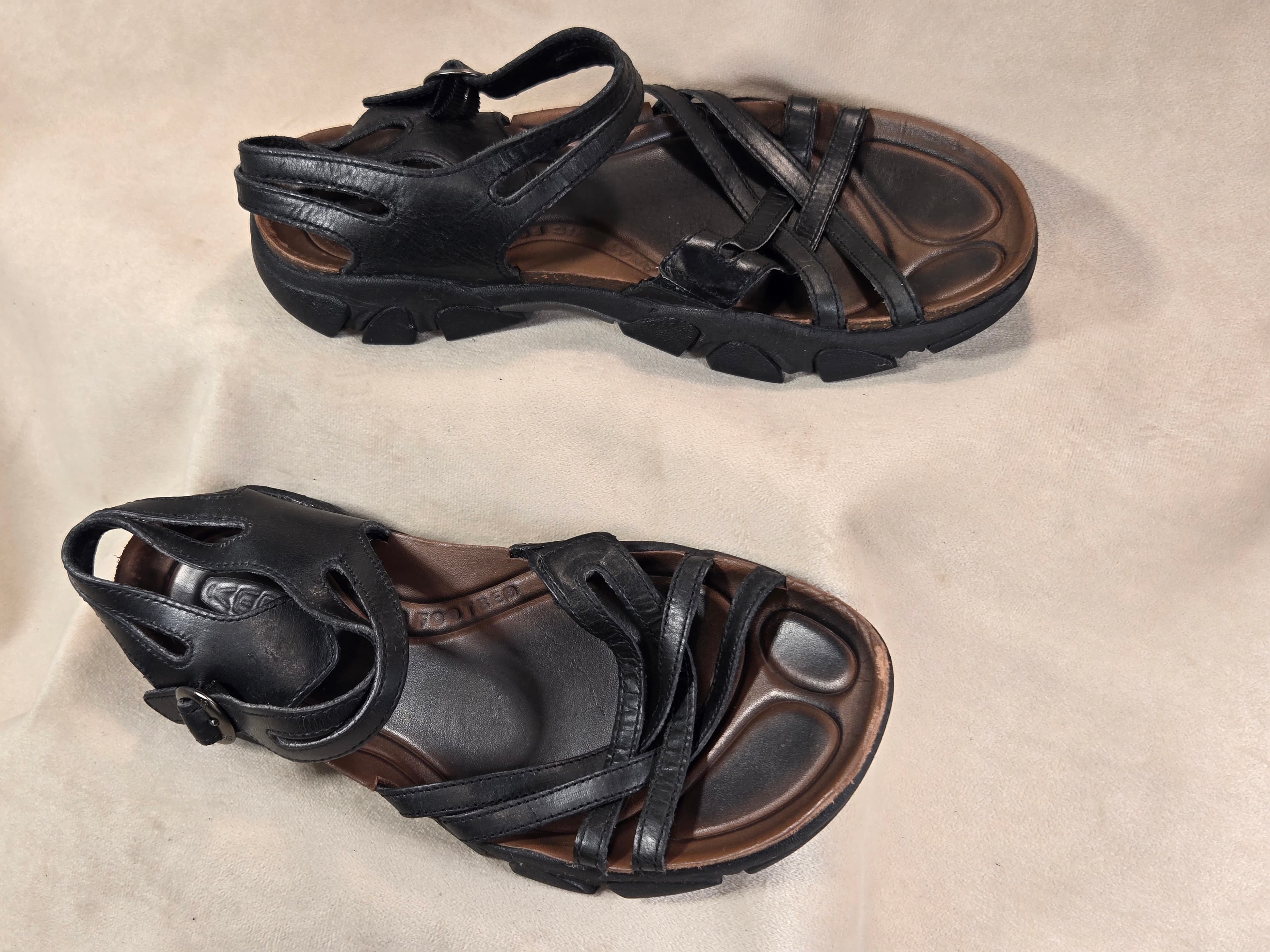 KEEN Daytona Black Leather Slide Sandals Hiking Comfort Women's Size 9 Good