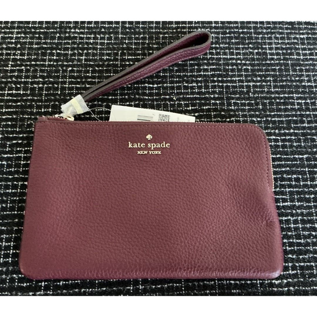 Kate Spade Leila Corner Zip Wristlet Pebble Leather DEEP BERRY Wallet NWT