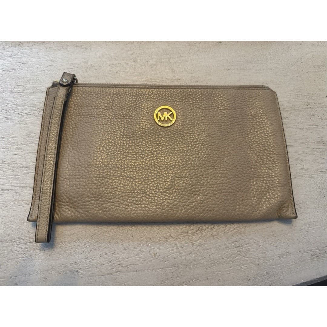 Michael Kors Convertible Wristlet Clutch Beige Tan
