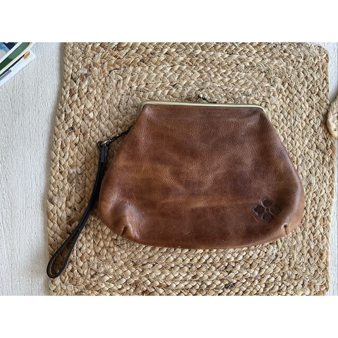 Patricia Nash SAVENA Kiss Lock Clutch Burnished Tooled Italian Leather Wristlet