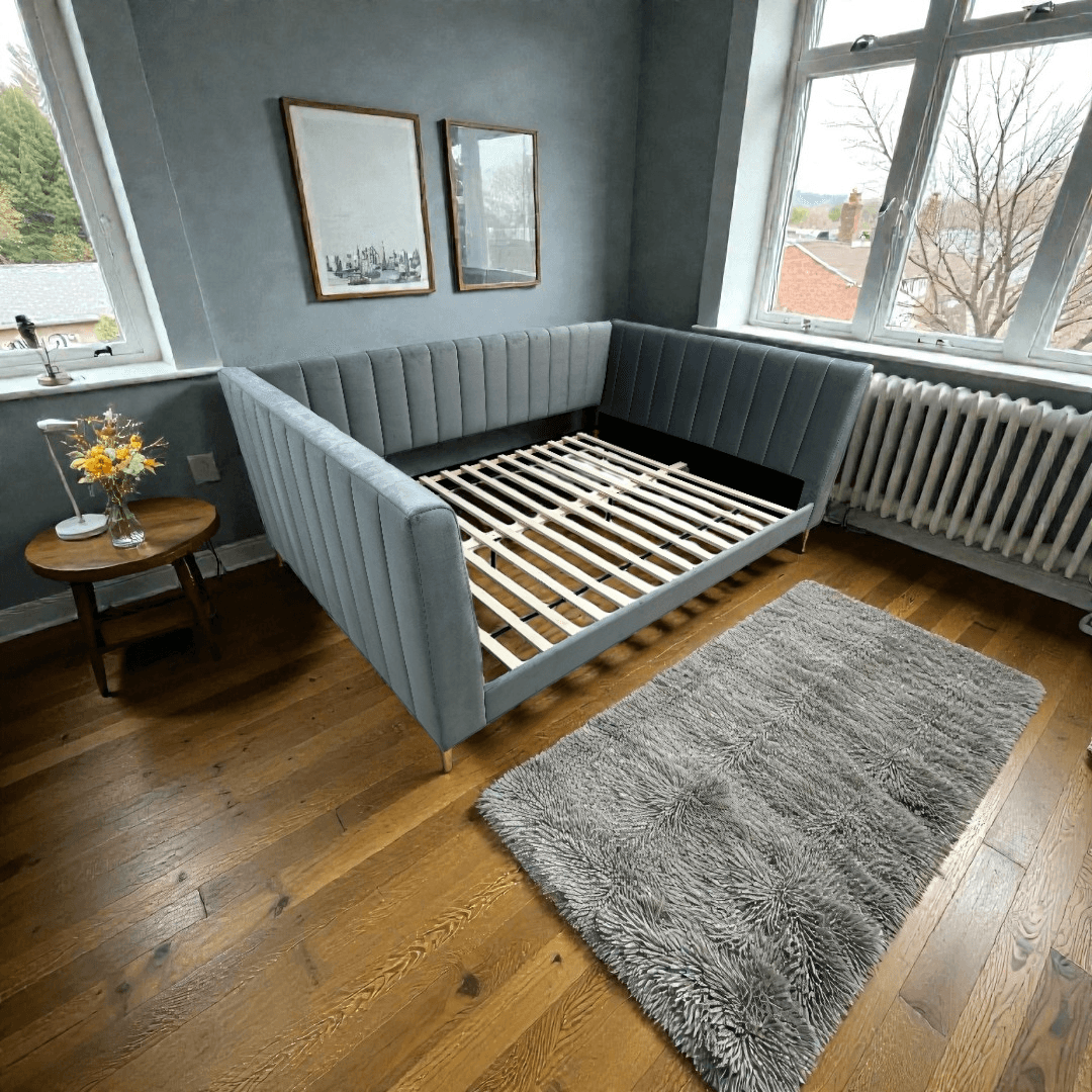 Willa Arlo Benham Upholstered Daybed