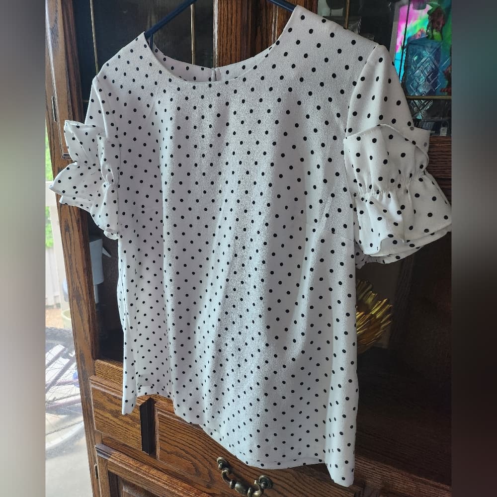 Banana Republic Black and White Polka Dot Polyester Blouse