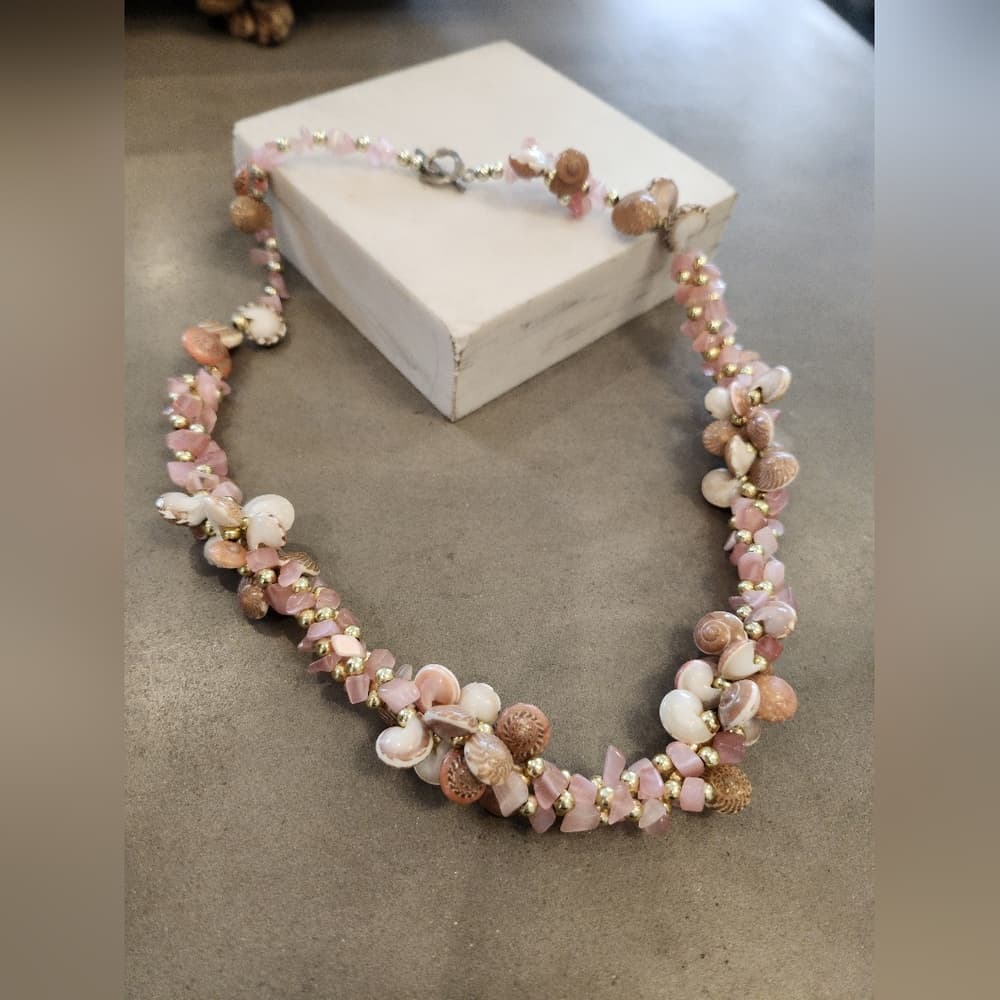 Pretty Pink and Gold Tone Snail Shell and Glass Beaded 18" Necklace