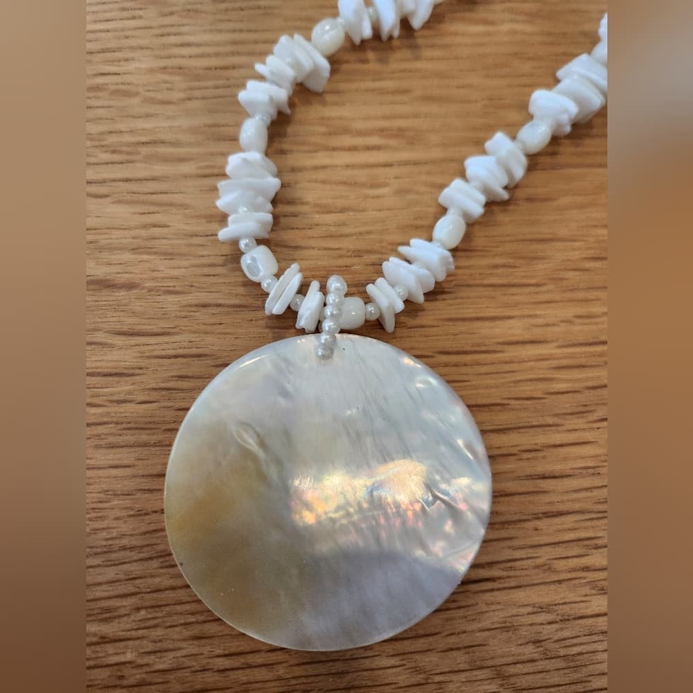 Elegant White Shell Necklace