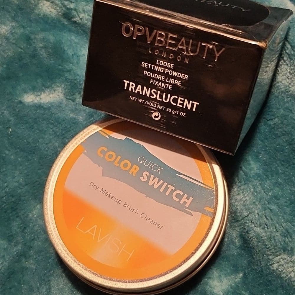 OPVbeauty London Translucent Setting Powder with Bonus Brush Cleaner