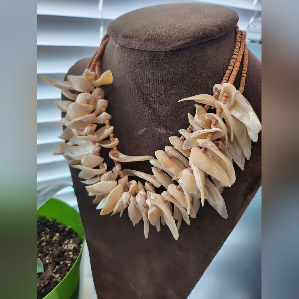 Vintage Pastel Cream Shell Fringe and Wood beaded Necklace Boho Mermaid Style