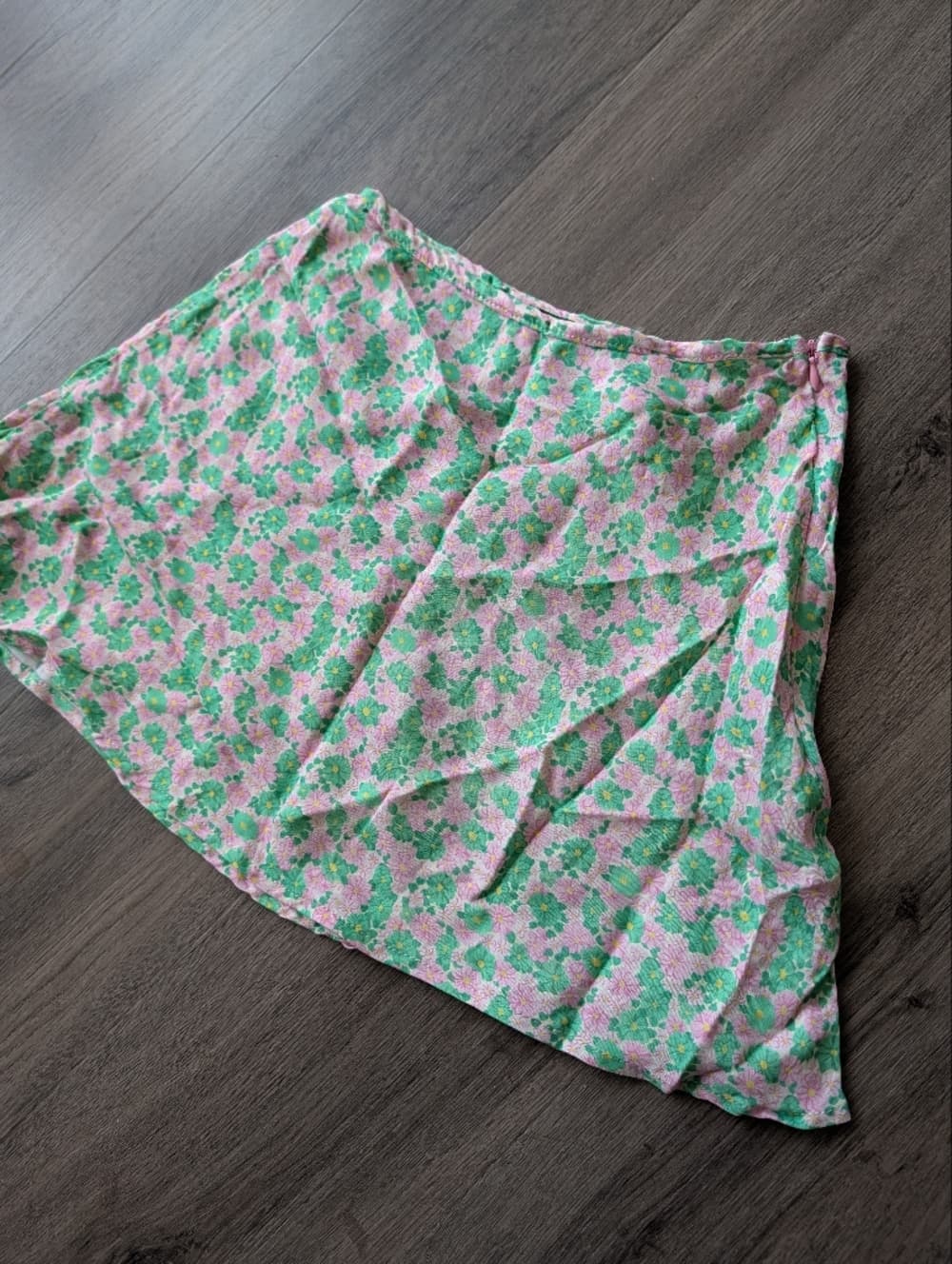 Zara Pastel Pink & Green Floral Mini Skirt