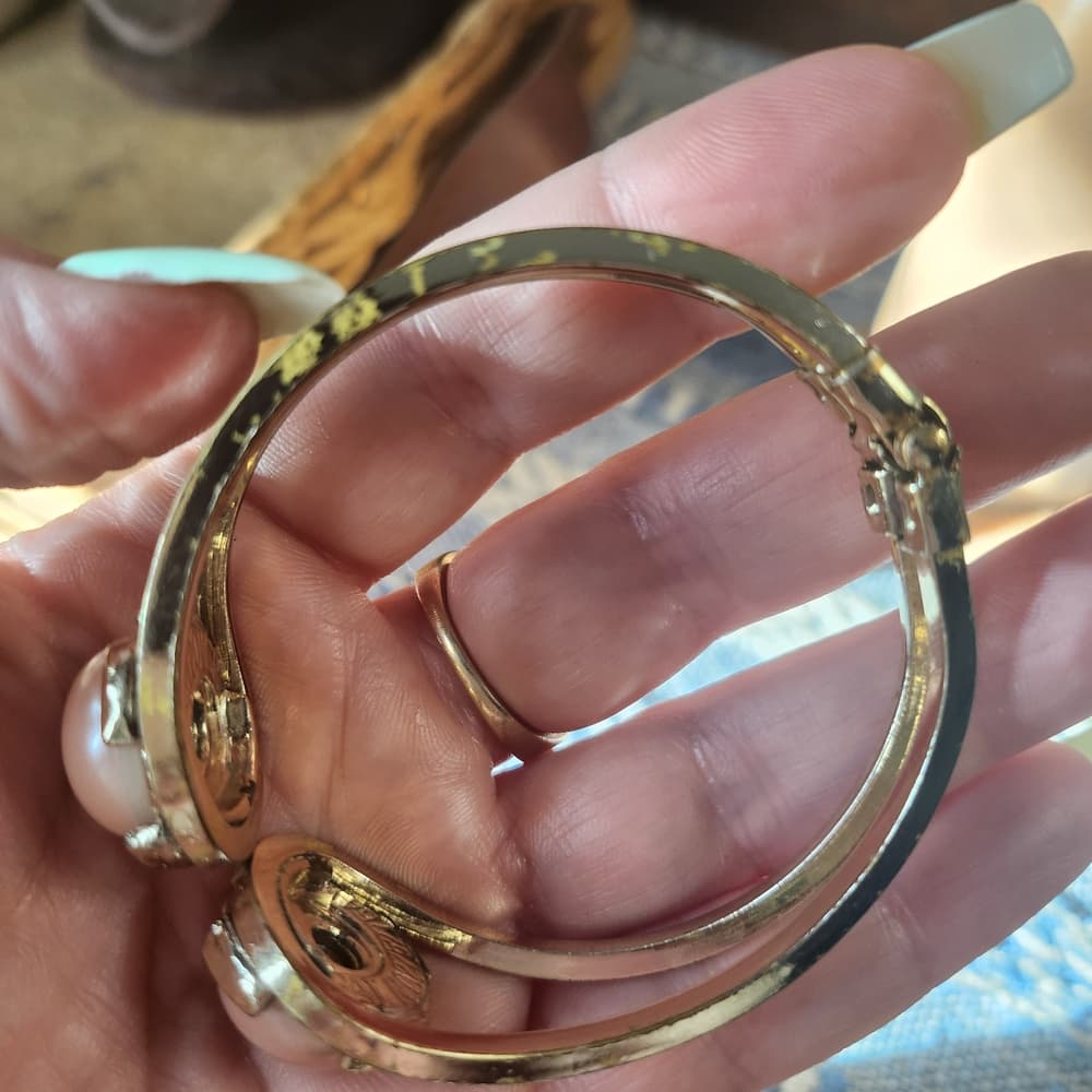 Vintage Gold Tone Hinged Clamp Style Cuff Style Bracelet Soft Pink Cabs