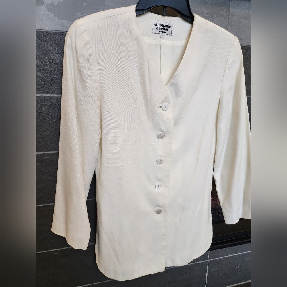 Vintage Stephanie Cuellar White Full Button Blazer Style Fitted Top With Slits