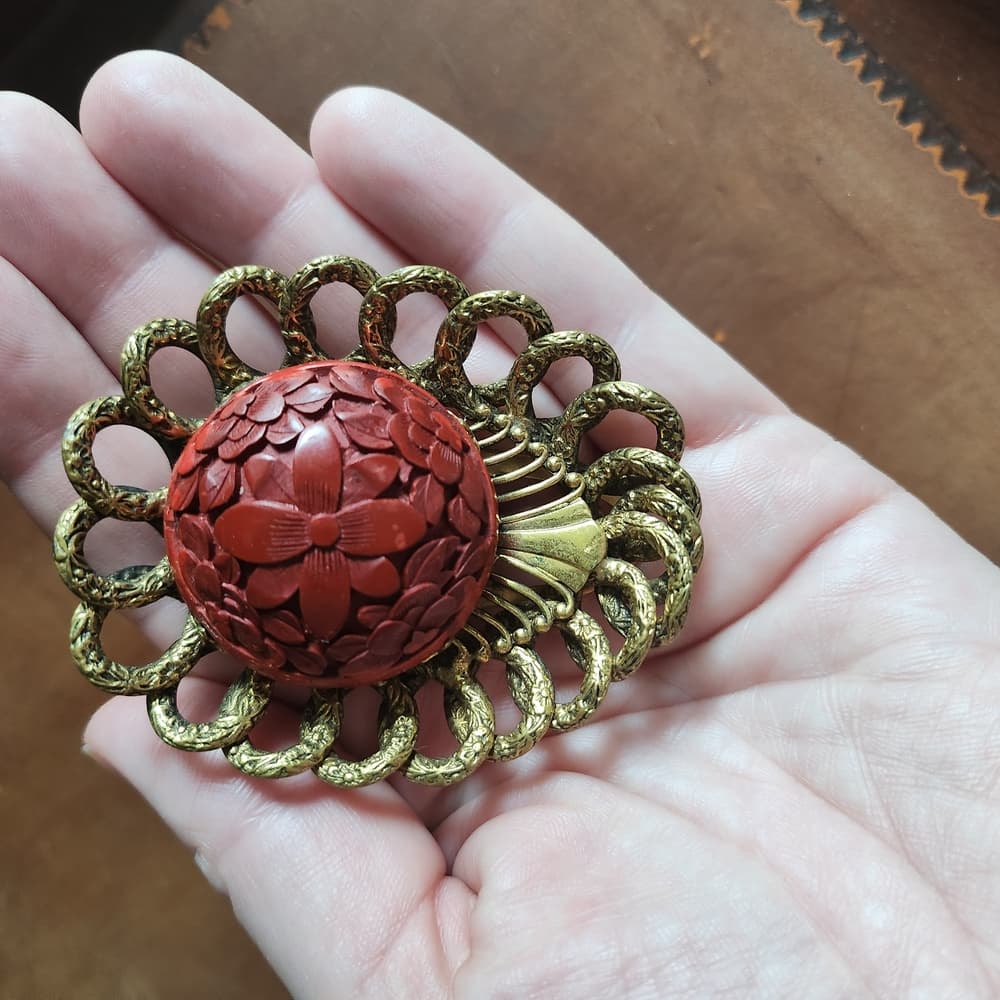 Make Offer - Vintage Red Carved Cinnabar Flower and Gold Tone filigree Shoe Clip