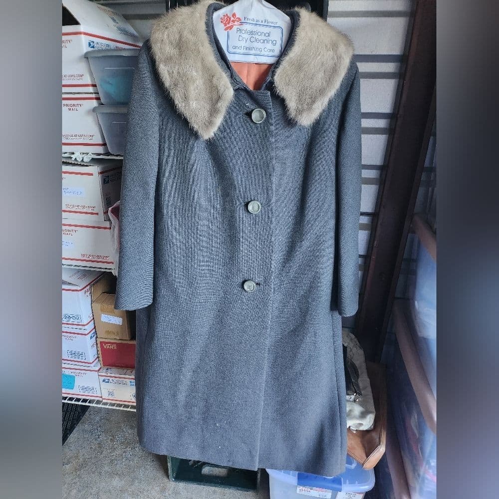 Vintage ILGWU Union Made 1960s Fur Collar Blue Chunky Button Mod Ladies Jacket