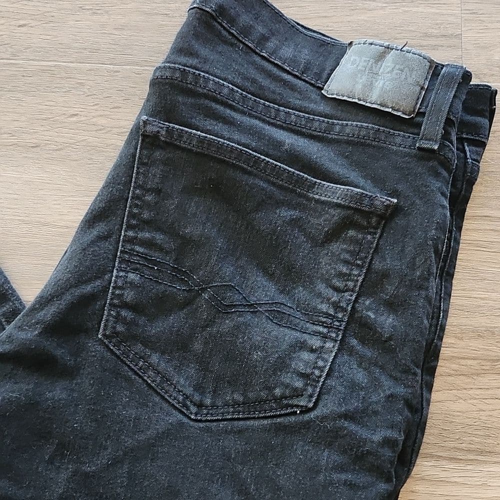 Levi's Denizen 288 Skinny Black Denim Jeans