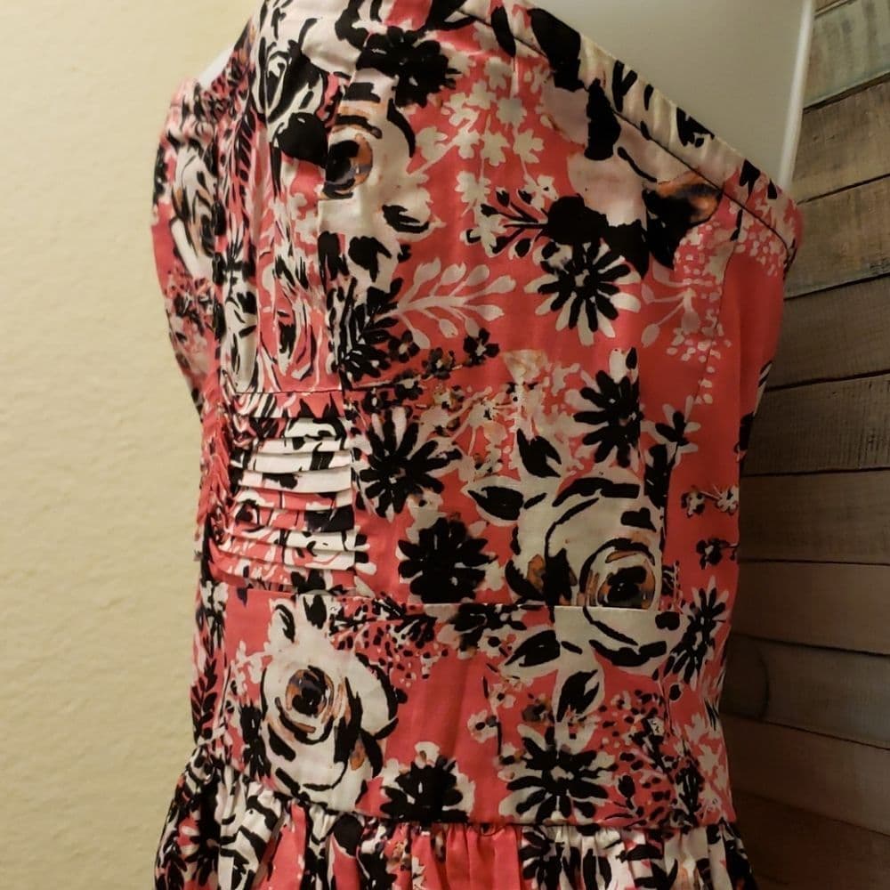 Bebop 🥰 Coral And White Floral strapless summer dress