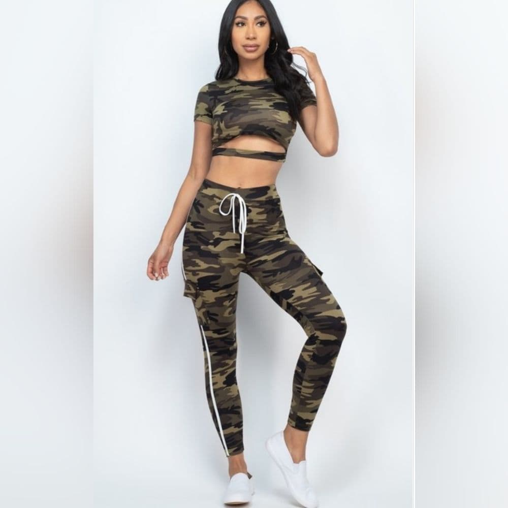 Camo Crop Top And Cargo Style Pant Matching Sexy 2 Piece Outfit