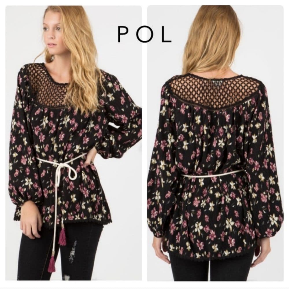 POL Loose Fit Crinkle Floral Blouse with Cord Tie Belt with Fringe