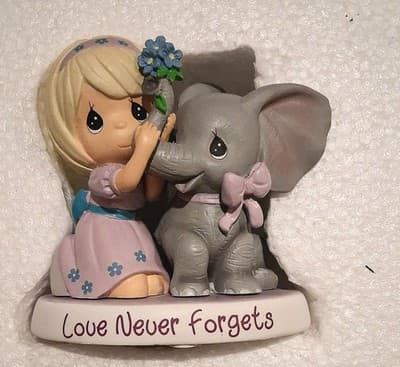 Precious Moments Love Never Forgets Parade of Purple Ltd 95 Days Figurine