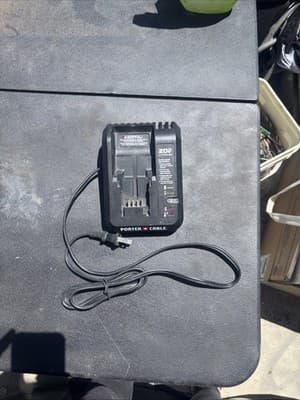 Porter Cable Battery Charger PCC691L 20V Max Lithium Tested