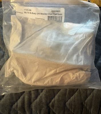 NEW 1968-70 Mopar B-Body Door End Seals