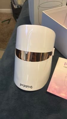 Peppy Co LED Light Therapy Mask 2.0