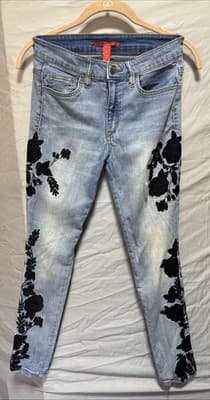 C&V (Chelsea & Violet) Skinny Floral Embroidered Print Size 26