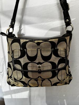 COACH shoulder bag, signature, crossbody, sacoche 74 Authentic