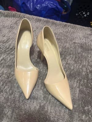 Michael Kors d'orsay Nude Beige Patent Leather Heels Worn Once 9