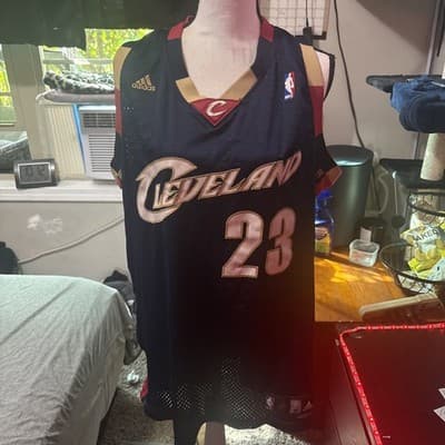 Cleveland Cavalier Lebron James #23 Adidas Stitched Jersey Size XL Length +2