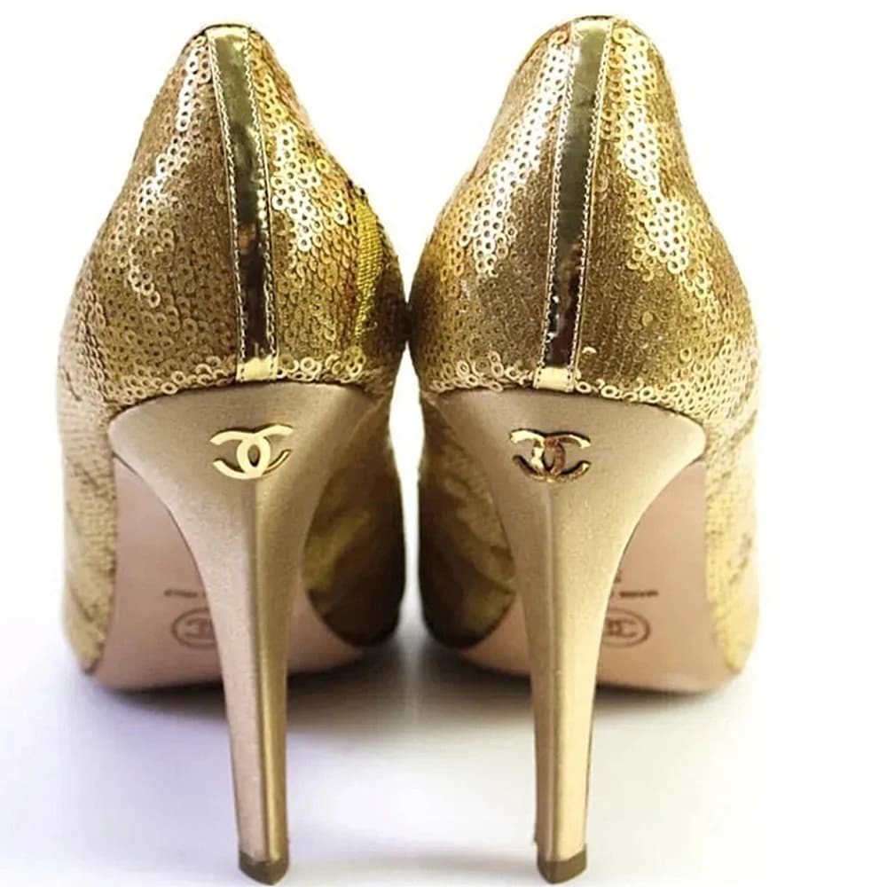 CHANEL Quilted Sequin Satin round toe gold celebrity heels size 6.5