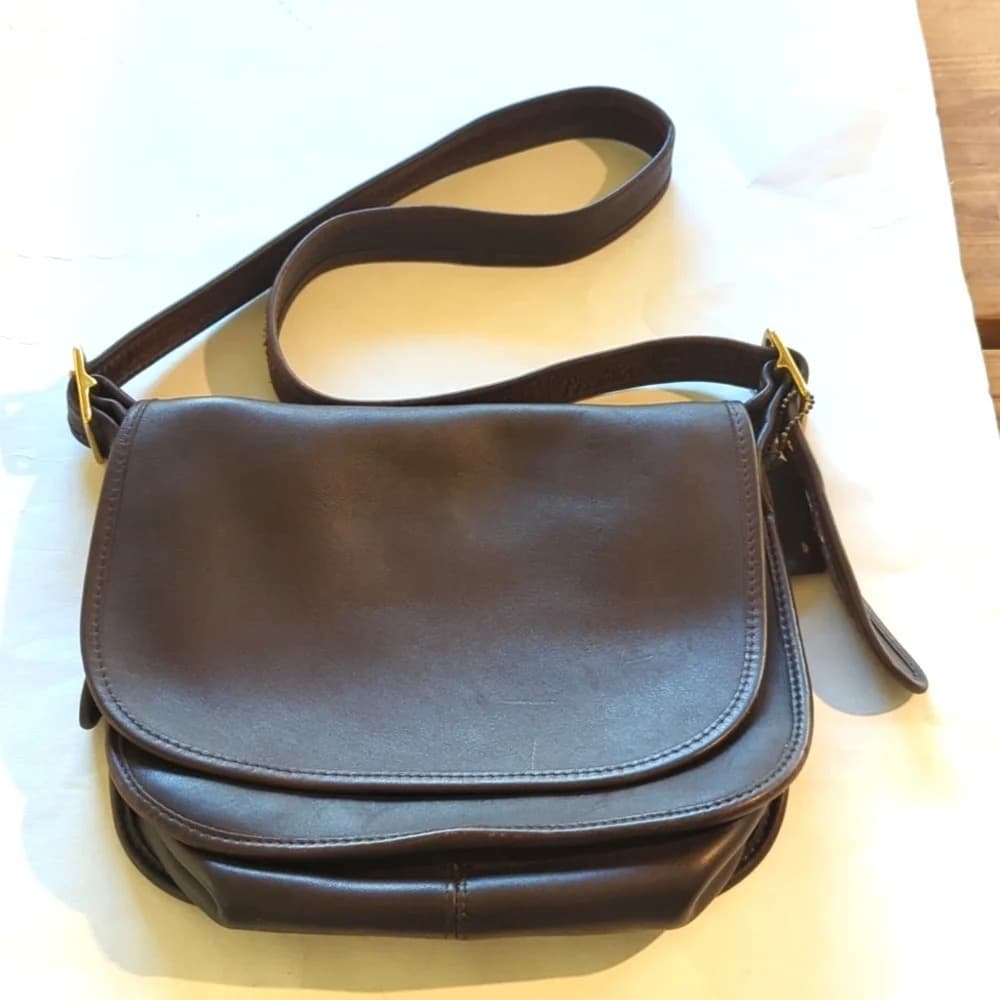 Vintage Coach leather 90's Patricia Legacy brown saddle Bag