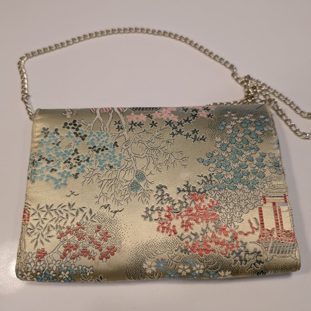 Vintage Gold Oriental Floral Metallic Clutch Gold Chain Bag