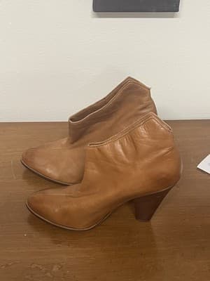 Donald J. Pliner Vachetta Ivy-35 Ankle Boots Tan Leather Block Heel Sz 8.5