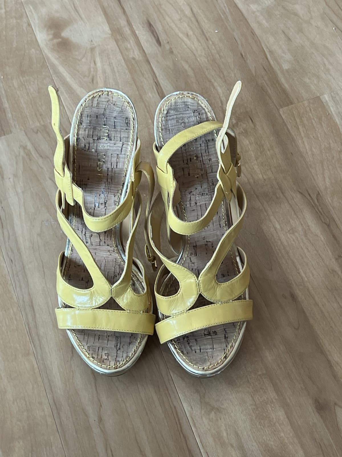 Nine West Breezin 7.5 Yellow Leather Platform Pump Strappy Stiletto Sandals