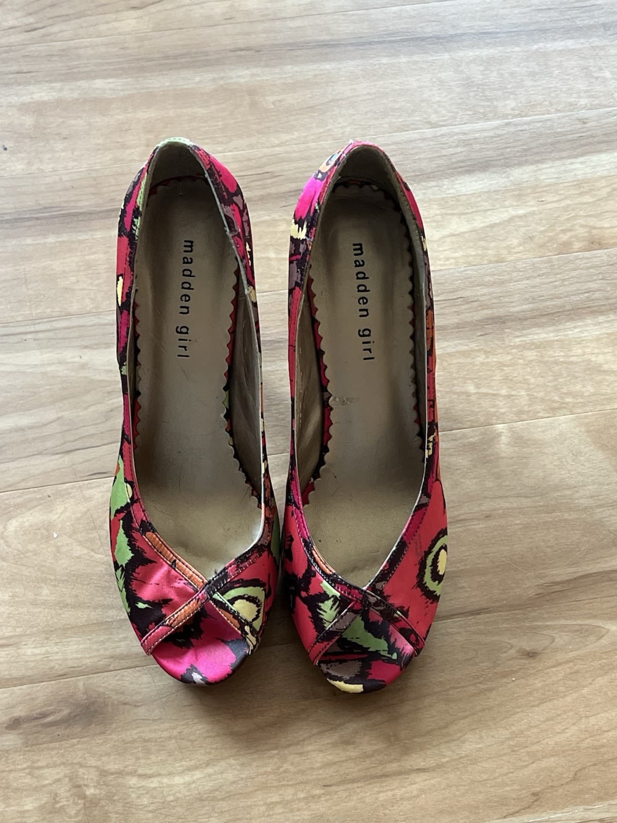 Madden Girl Steve Madden Womens Heels Floral Peep Toe Pumps Sz 8.5M Date Night