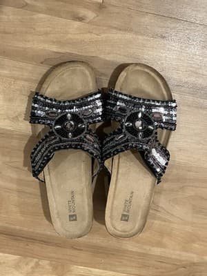 White Mountain Sparkly Black/silver Cork Sandals Size 8M