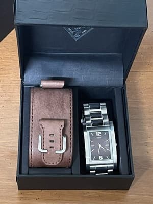 Guess Men's G96047G Black Dial Stainless Steel Watch Extra Band With Box