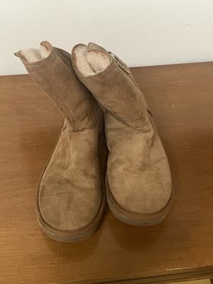 UGG Australia Womens Boots Size 11 Remora Buckle Chestnut Suede Sheepskin Boot
