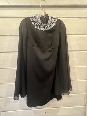 NWOT Mac Duggal Ieena Rhinestone Collar Black Cocktail Dress Sheer Sleeves XS