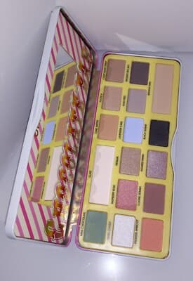 Okalan Chocolate Bar 16-color Eyeshadow Palette