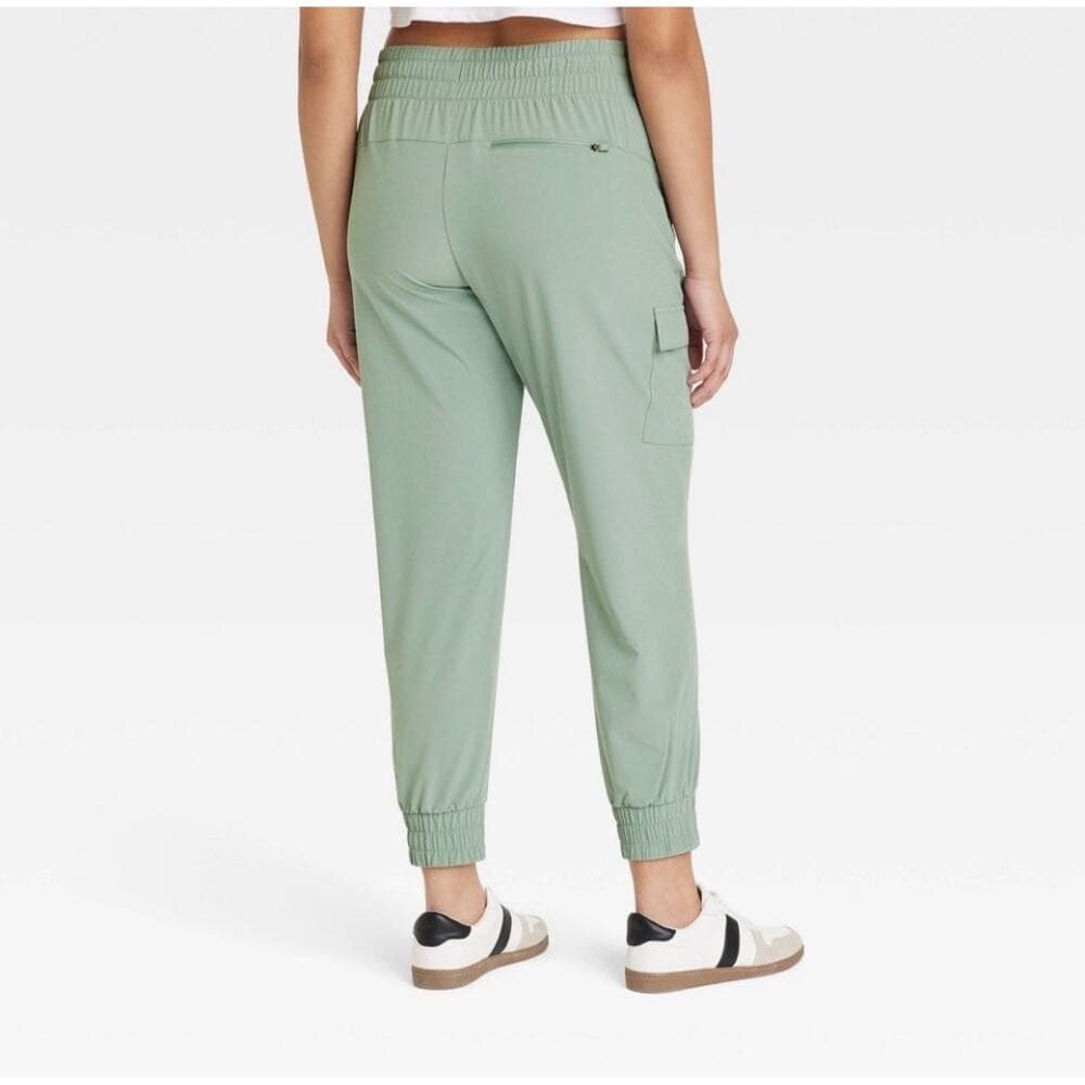 Women's Active Light Mid-Rise Cargo Joggers - All In Motion