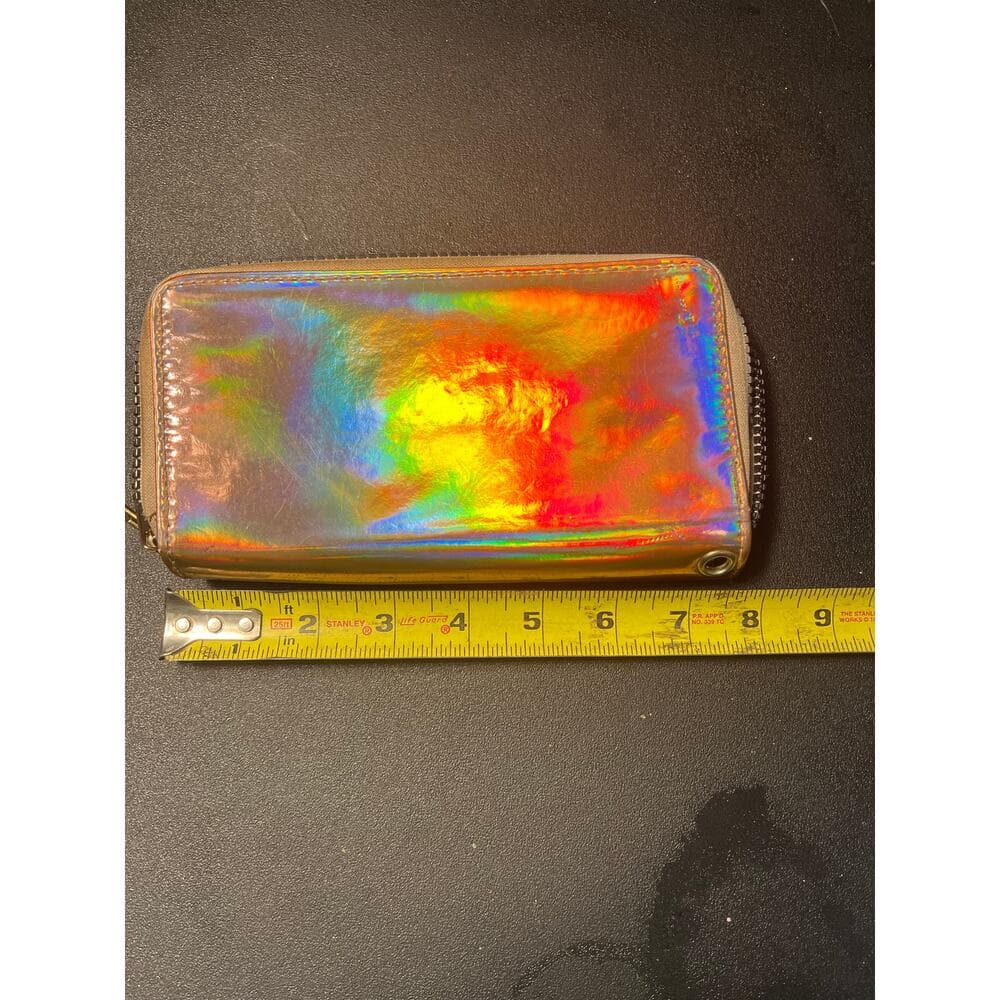 Women’s wallet In Good Condition 8” W X 4” L