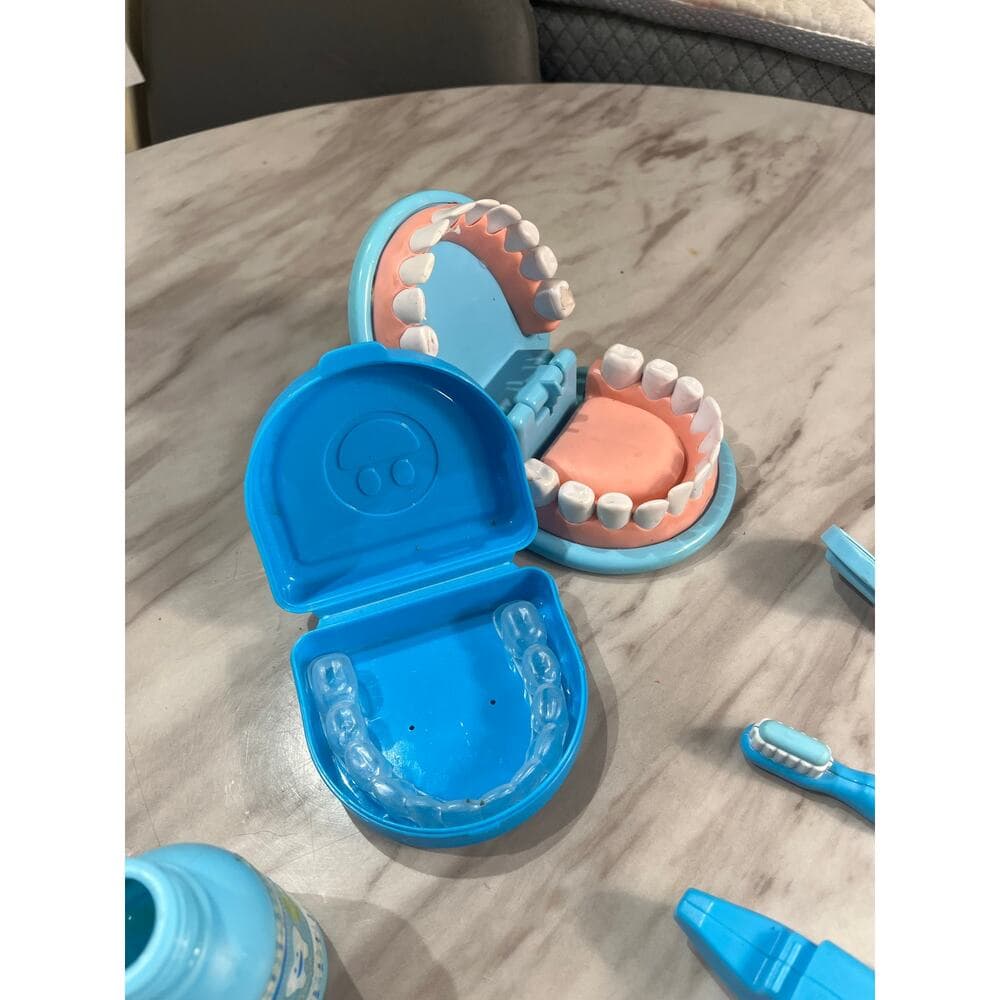 Super Smile Dentist Kit With Pretend Play Set of Teeth And Dental Accessories