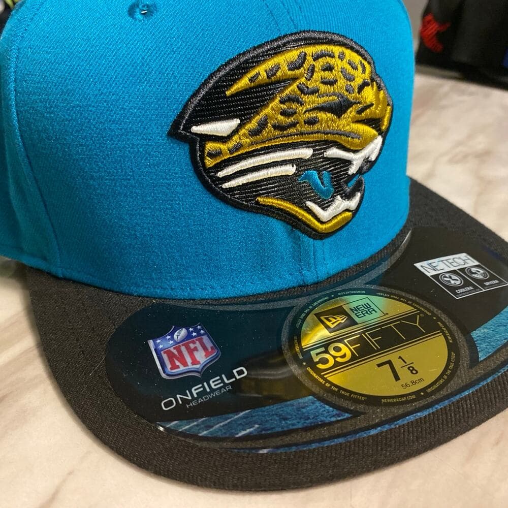 New Era Hat Size 7 1/8