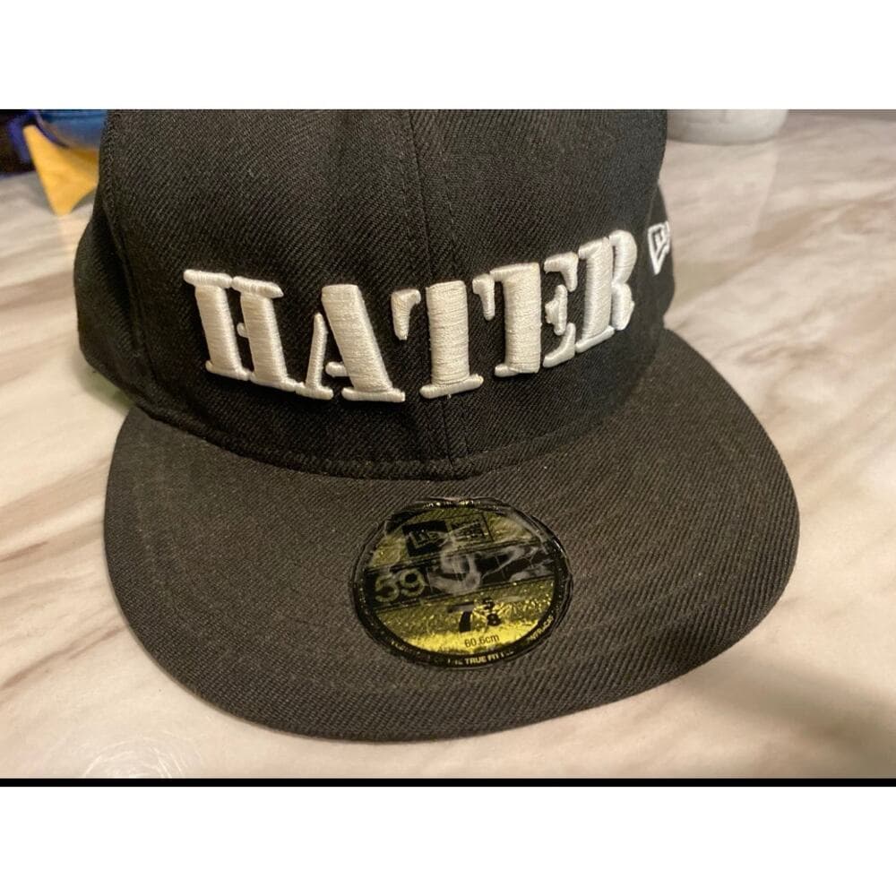 New Era Hat Size 7 5/8 Black Hater Hat In Good Condition