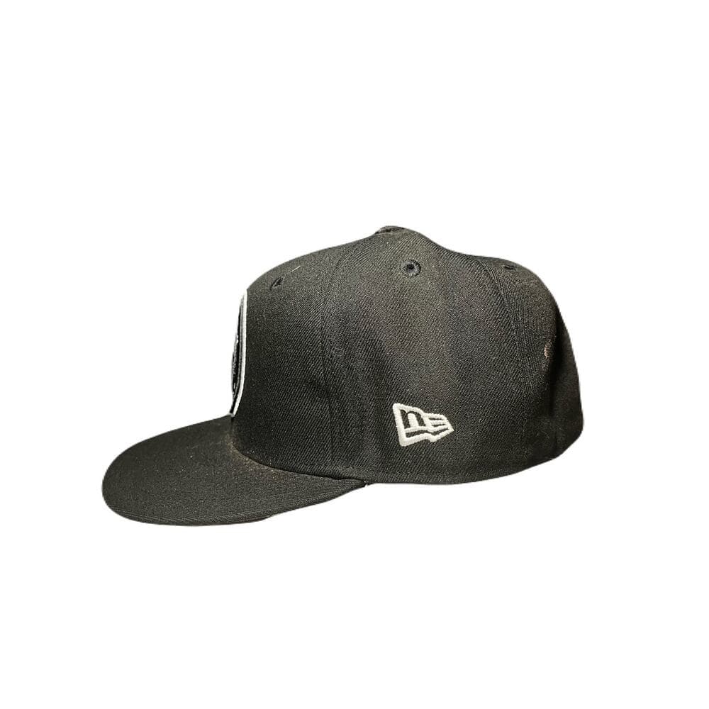 New Era Brooklyn hat Size 7 1/2 Good Condition